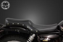 ST250E　スタッド付きダブルシート(バーチカル)