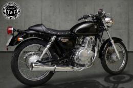 ST250E　スタッド付きカフェシート(バーチカル)