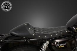 ST250E　スタッド付きカフェシート(ダイヤ)