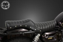 ST250E　スタッド付きダブルシート(タックロール)