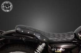 ST250E　スタッド付きショートフラットシート(ダイヤ)