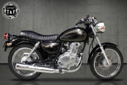 ST250E　スタッド付きフラットシート(タックロール)