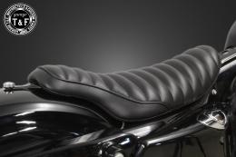 スポーツスター(2004〜2021年)専用　シングルシートタイプBフラット(タックロール)