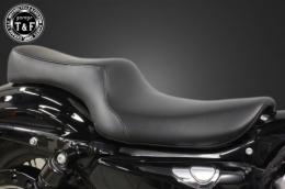 スポーツスター(2004〜2021年)専用　ダブルシート(スムース)Face-1