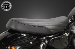 スポーツスター(2004〜2021年)専用　ダブルフラットシート(バーチカル)