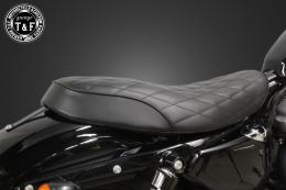 スポーツスター(2004〜2021年)専用　ショートフラットシート(ダイヤ)