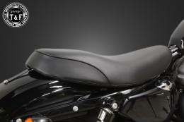 スポーツスター(2004〜2021年)専用　ショートフラットシート(スムース)