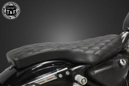 スポーツスター(1982〜2003年)専用　コブラシート(ダイヤ)