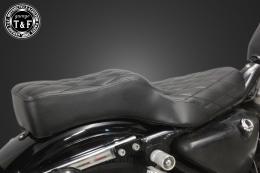 スポーツスター(1982〜2003年)専用　ダブルシート(ダイヤ)