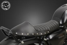 GB350　スタッド付きカフェシート(タックロール)