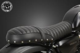 GB350　スタッド付きダブルシート(タックロール)