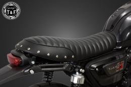 GB350S　スタッド付きフラットシート(タックロール)