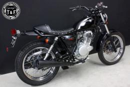 グラストラッカー250(キャブモデル専用)　スタッド付きカフェシート(ダイヤ)