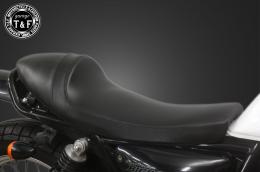 グラストラッカー250(キャブモデル専用)　カフェシート(スムース)