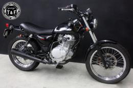 グラストラッカー250(キャブモデル専用)　フラットシート(バーチカル)