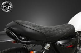 グラストラッカー250(キャブモデル専用)　フラットシート(ダイヤ)