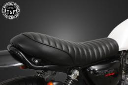 グラストラッカー250(キャブモデル専用)　フラットシート(タックロール)