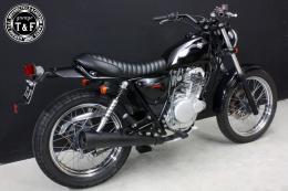 グラストラッカー250(キャブモデル専用)　フラットシート(タックロール)