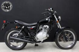 グラストラッカー250(キャブモデル専用)　フラットシート(スムース)