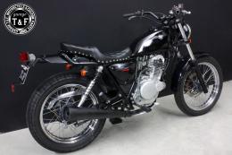 グラストラッカー250(キャブモデル専用)　スタッド付きツーリングシート(ダイヤ)