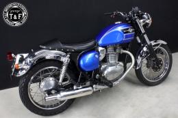 エストレヤ　スタッド付きカフェシート(バーチカル)