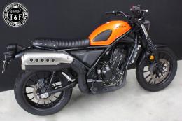 CL250　スタッド付きフラットシート(タックロール)